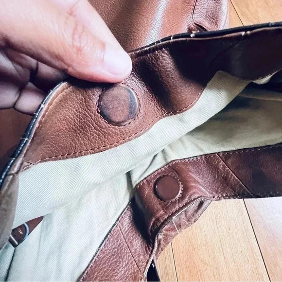 BANANA REPUBLIC BROWN PEBBLED THICK LEATHER SHOULDER  BAG - Picture 15 of 17